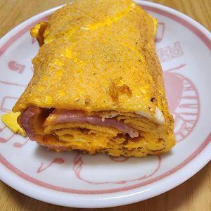 ナムディの作ってみた!投稿(ベーコンとチェダチーズの玉子焼き)