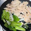 鶏むね肉とピーマンのオイスターペッパー炒めの工程3