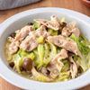 【豚バラとキャベツのにんにく塩だれ蒸し】とろっと絡む