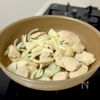 フライパン1つで♩鶏肉とほうれん草のクリームパスタの工程2