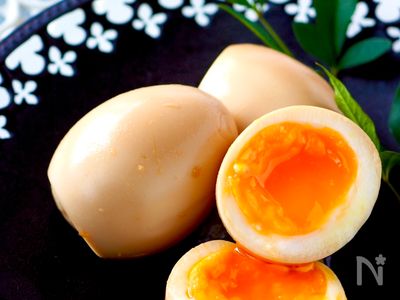 にんにく風味煮卵】煮卵の黄金比！半熟卵の基本の煮卵〈味玉