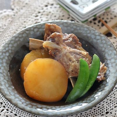スペアリブと大根の煮込み