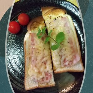 チョロリスの作ってみた!投稿(さわやかな甘味！粒マスベーコンチーズトースト)