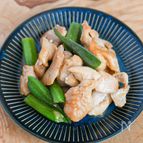 味つけ簡単♪夏にぴったり！鶏肉とオクラのポン酢炒め
