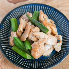 味つけ簡単♪夏にぴったり!鶏肉とオクラのポン酢炒め