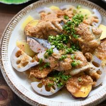 レンジで簡単！秋鮭と根菜の胡麻みそ蒸し