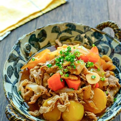 お肉柔らか♪コク旨スタミナ肉じゃが