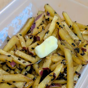まゆのの作ってみた!投稿(味見でなくなる旨さ!さつまいもの大学芋風バターきんぴら★)