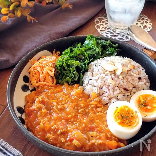 ルウ要らず☆野菜たっぷりキーマカレー。