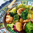 ごはんがススム！豚肉とさつまいもとブロッコリーのコク旨炒め