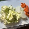 野菜たっぷり摂れる♡【鮭のちゃんちゃん蒸し】の工程1