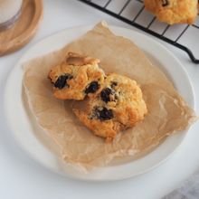 レーズンとホワイトチョコのドロップクッキー