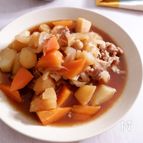 帰省したくなる味！お母さんの肉じゃが
