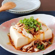 サラダチキンdeピリ辛冷奴