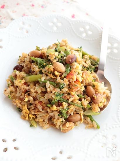 豆とアスパラ＆ブロッコリーのマヨ炒飯