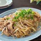 5分で絶品おかず♡【豚もやしのうま塩炒め】