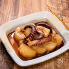 大根とタコの煮物