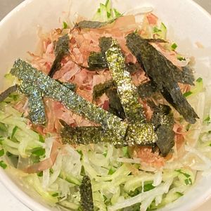 すみれの作ってみた!投稿(【千切り大根サラダ】もりもり食べれる♡)