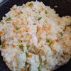 Yukkの作ってみた!投稿(残りご飯で簡単本格的！バター香る【海老ピラフ】)