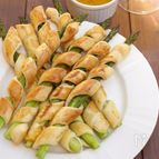【アスパラのまきまきパイ】焼くまで5分の旬おつまみ