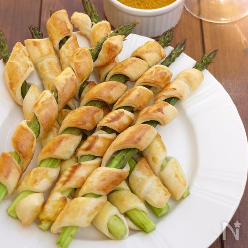 【アスパラのまきまきパイ】焼くまで5分の旬おつまみ