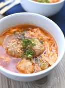 鶏団子と白菜の辛うま韓国風スープ