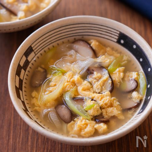 【しいたけと長ねぎの中華たまごスープ】簡単！素朴でおいしい♡