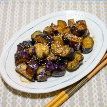 冷蔵庫で三日は保存できる「茄子の甘味噌和え」