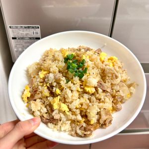ケの作ってみた!投稿(【ねぎ塩豚カルビ炒飯】食材３つ☆男子が喜ぶ！)