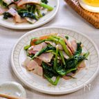 サッと炒めて完成☆『ほうれん草とベーコンの炒め物』