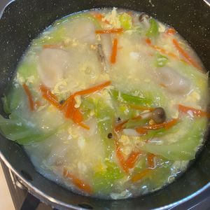 おかか昆布🍙の作ってみた!投稿(心も体も温まる！パパッと餃子スープ)