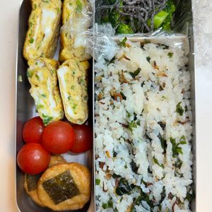 Tsuneaki Okadaの作ってみた!投稿(【栄養満点♡︎カリカリじゃこのわかめごはん】混ぜるだけ絶品！)