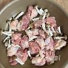子どもウケ抜群♫【鶏もも肉ときのこのチキンチャップ】の工程1