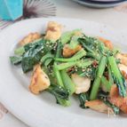 小松菜とちぎりはんぺんのアンチョビ醤油炒め