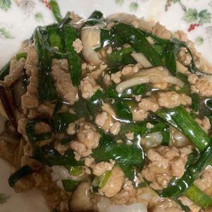 ひまわりの作ってみた!投稿(【熱々とろ〜り♡肉ニラあんかけご飯】食欲そそるかんたん中華)