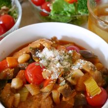 お肉ゴロゴロ♪『夏野菜のボロネーゼ風煮込み』