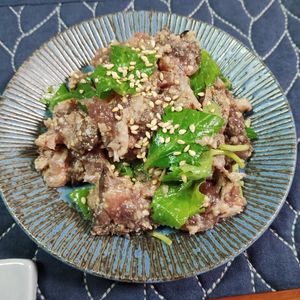 M＊Pの作ってみた!投稿(旬の食材を美味しく♡かつおのたたきと三つ葉のごま塩レモン)