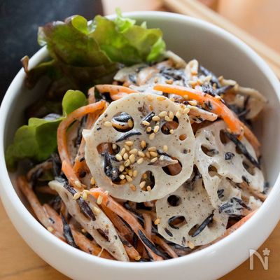 簡単で栄養満点!『ひじきとれんこんの和風からしマヨサラダ』