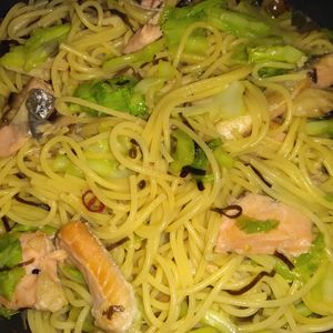 lalilulelonの作ってみた!投稿(【鮭とキャベツの和風ペペロンチーノ】塩こんぶが味の決め手♪)