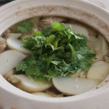 鶏とかぶのエスニックスープ