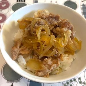 puricoの作ってみた!投稿(鍋で煮るだけ☆ごはんが進む簡単豚丼。)