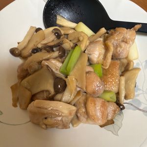 wanの作ってみた!投稿(鶏肉とたっぷりきのこの《テリテリ♡甘辛炒め》)