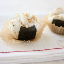 【ライスミルク×米粉】おむすび蒸しパン・ごま油風味