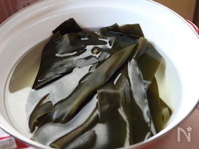 昆布のだし汁 家で作るごま昆布 佃煮 By ひなちゅん レシピサイト Nadia ナディア プロの料理家のおいしいレシピ
