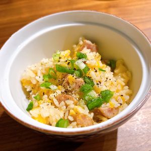 ねこまりも🐈‍⬛の作ってみた!投稿(炊飯器で簡単♪ハムと長ねぎのチャーハン風炊き込みごはん)