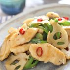 鶏ささみ肉とレンコン、ピーマンの中華炒め