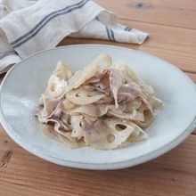 れんこんと豚バラ肉のオイル蒸し