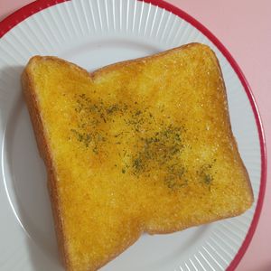 milkの作ってみた!投稿(【カレー風味が香ばしい！】マヨカレーのやみつきトースト)