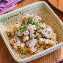 【れんこんのおかかクリチ和え】レンジで5分!褒められおつまみ