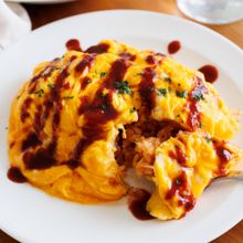『洋食屋さんのふわとろオムライス』デミソースで絶品！！